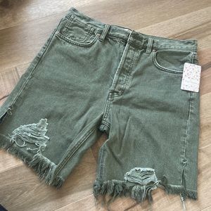 NWT we the free, free people Sequoia forest Short, size 28